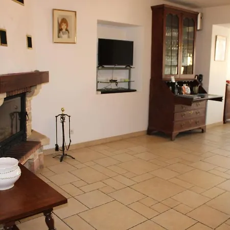 Maison De Village Feriehus Verdenal